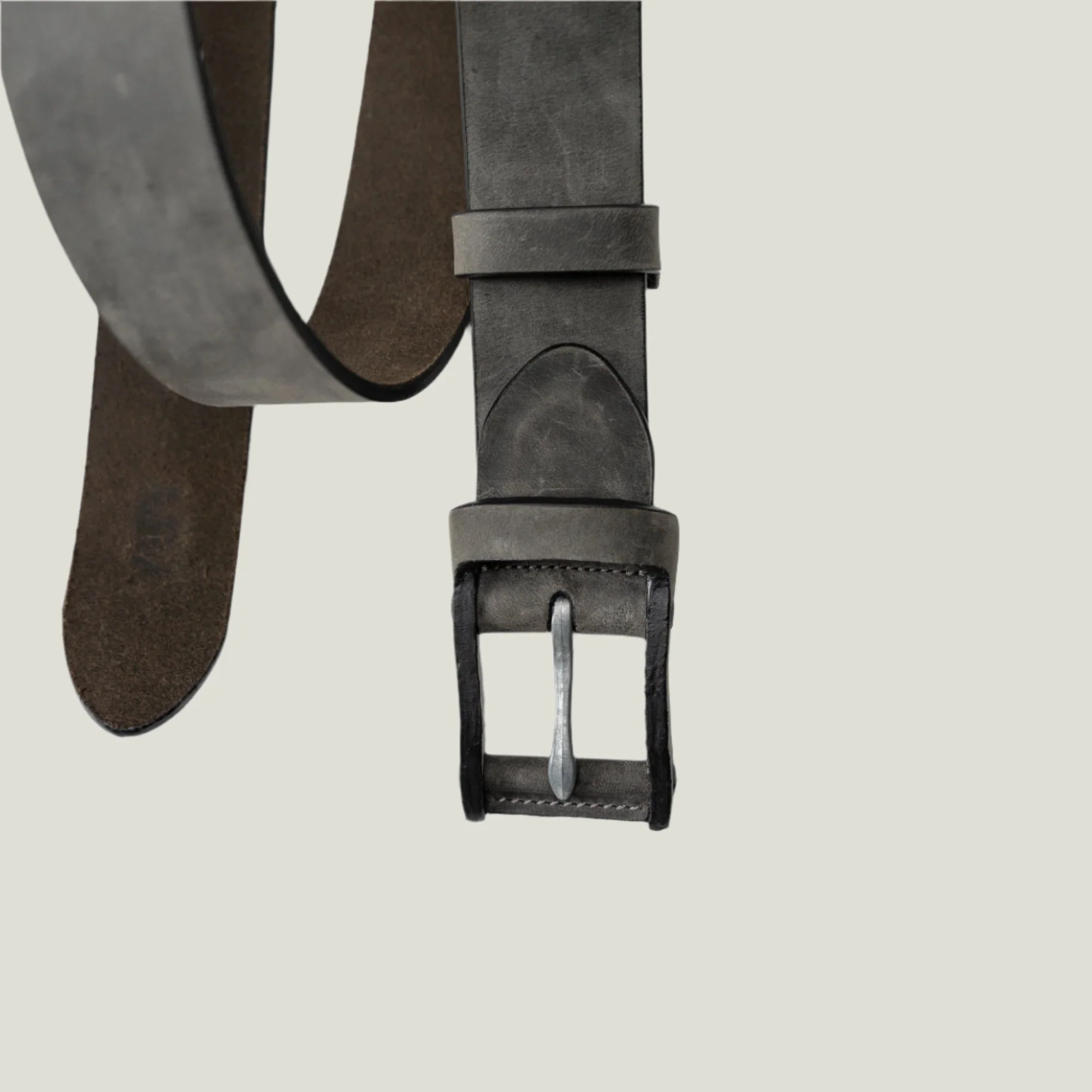 Boone Men's Leather Belt | Rock Gray - Image 5