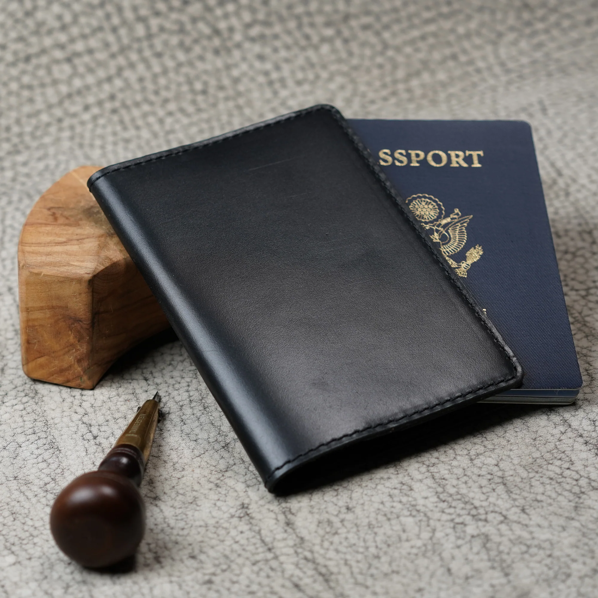 DeKalb Leather Passport Cover | Dual Tone Black - Image 2