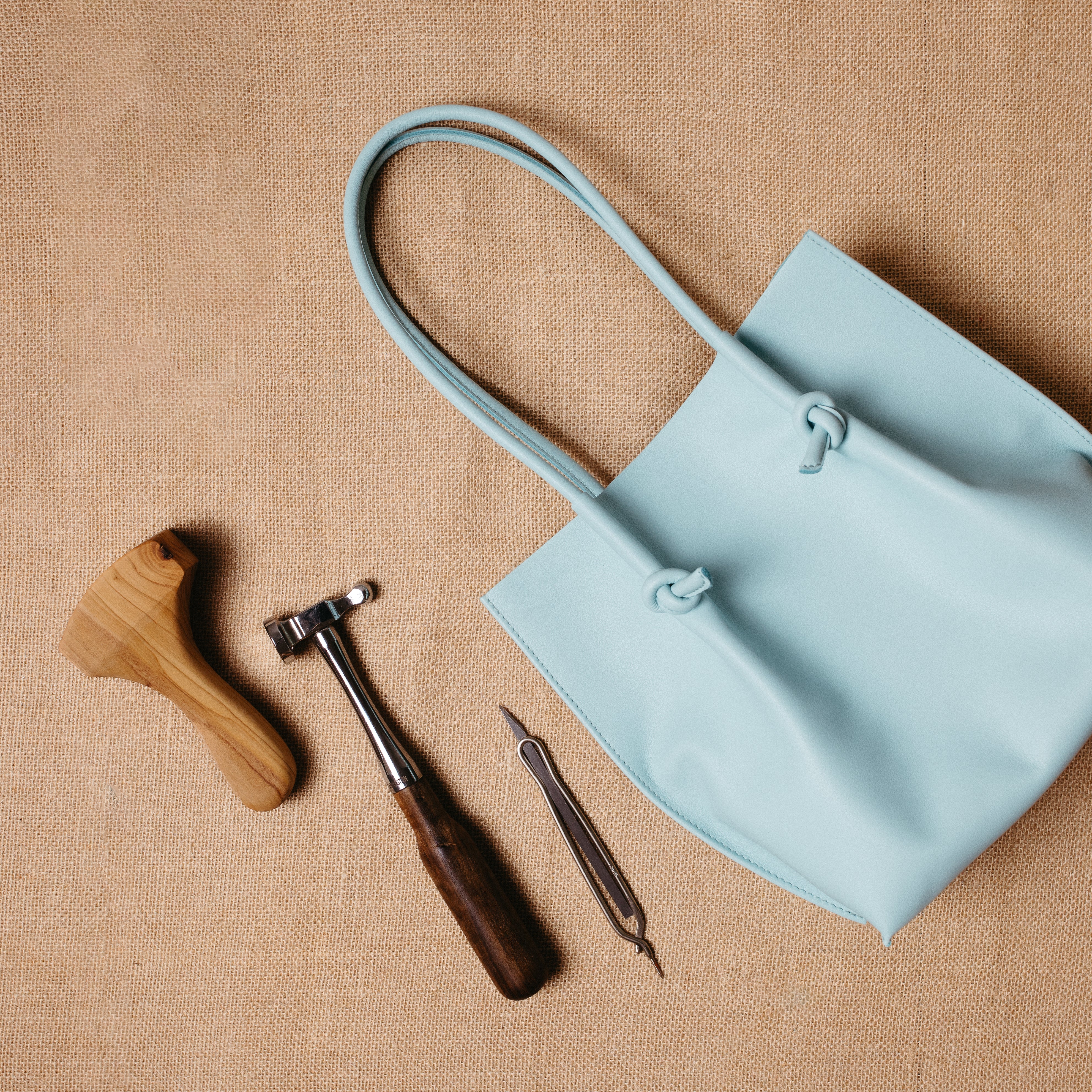 Flora Everyday Leather Tote | Silky Calf Sky - Image 3