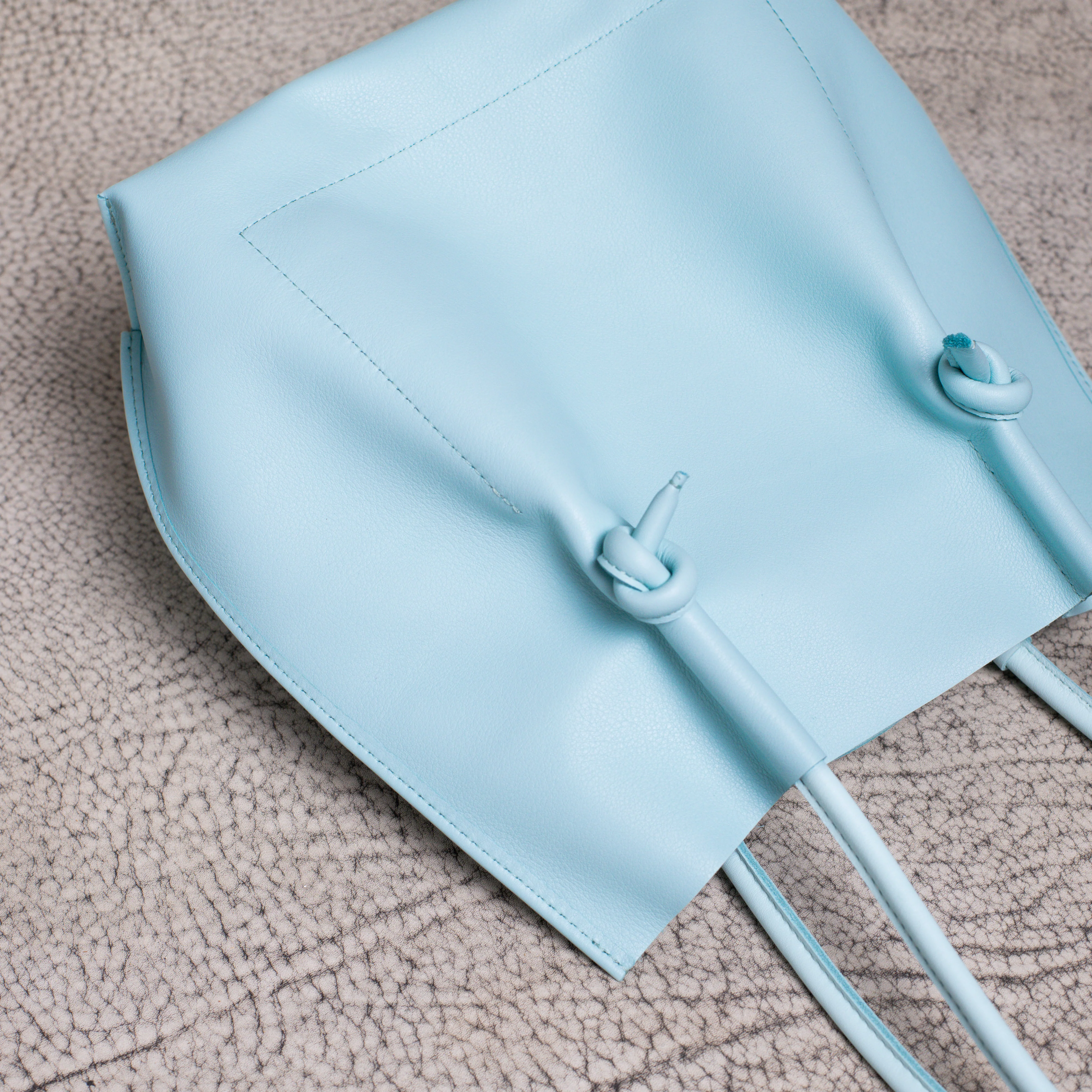 Flora Everyday Leather Tote | Silky Calf Sky - Image 6