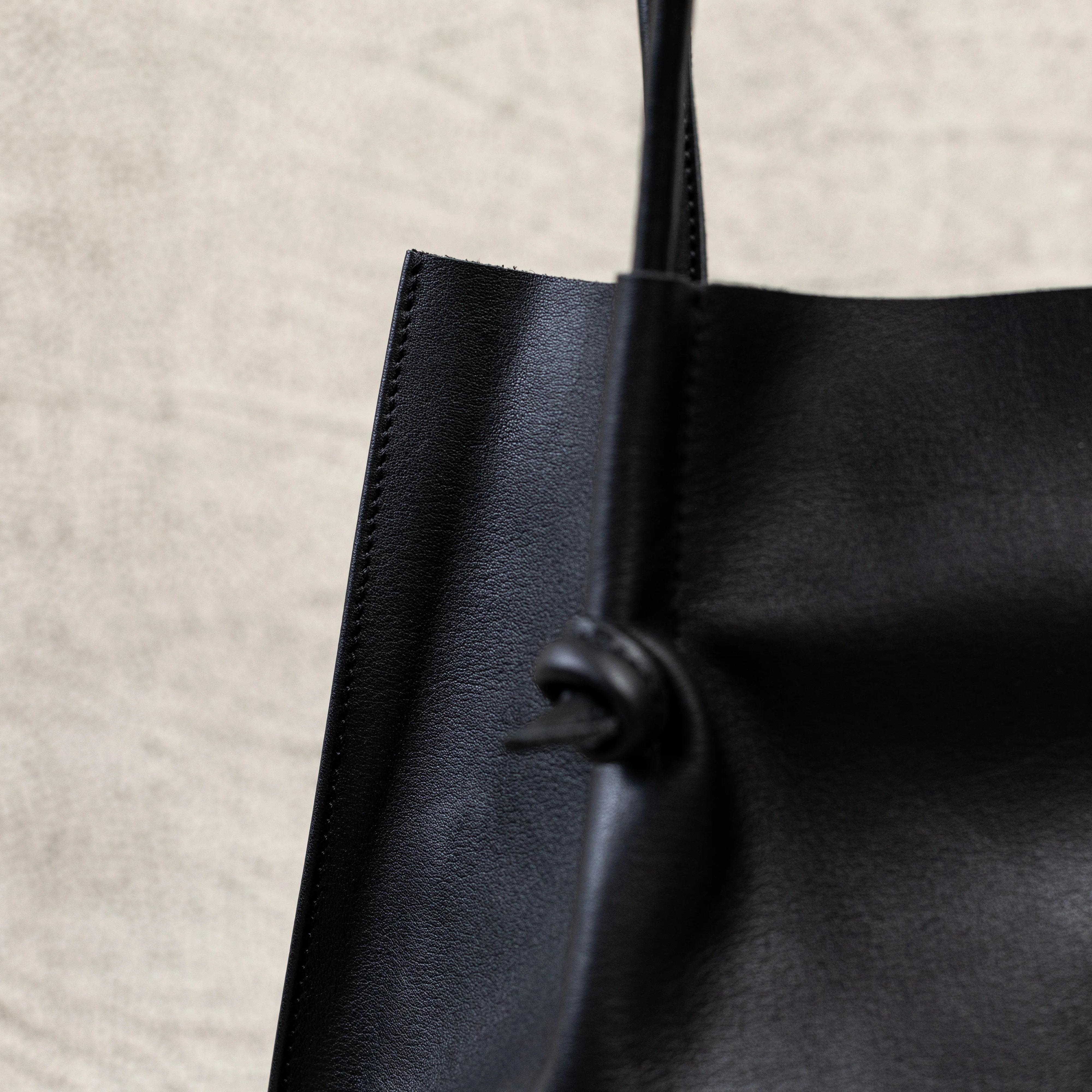 Flora Everyday Leather Tote | Smooth Calf Black - Image 5