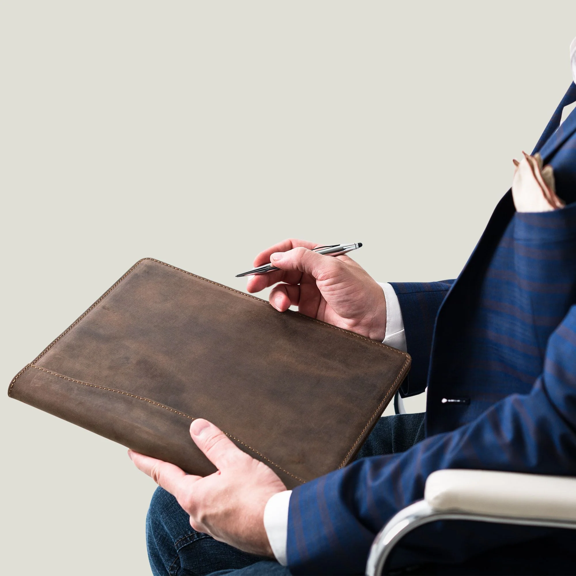 Marshall Leather Legal Padfolio | Chestnut - Image 3